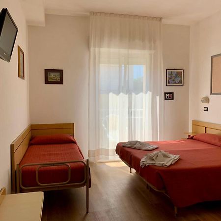 Hotel Tre Grazie Rimini Luaran gambar